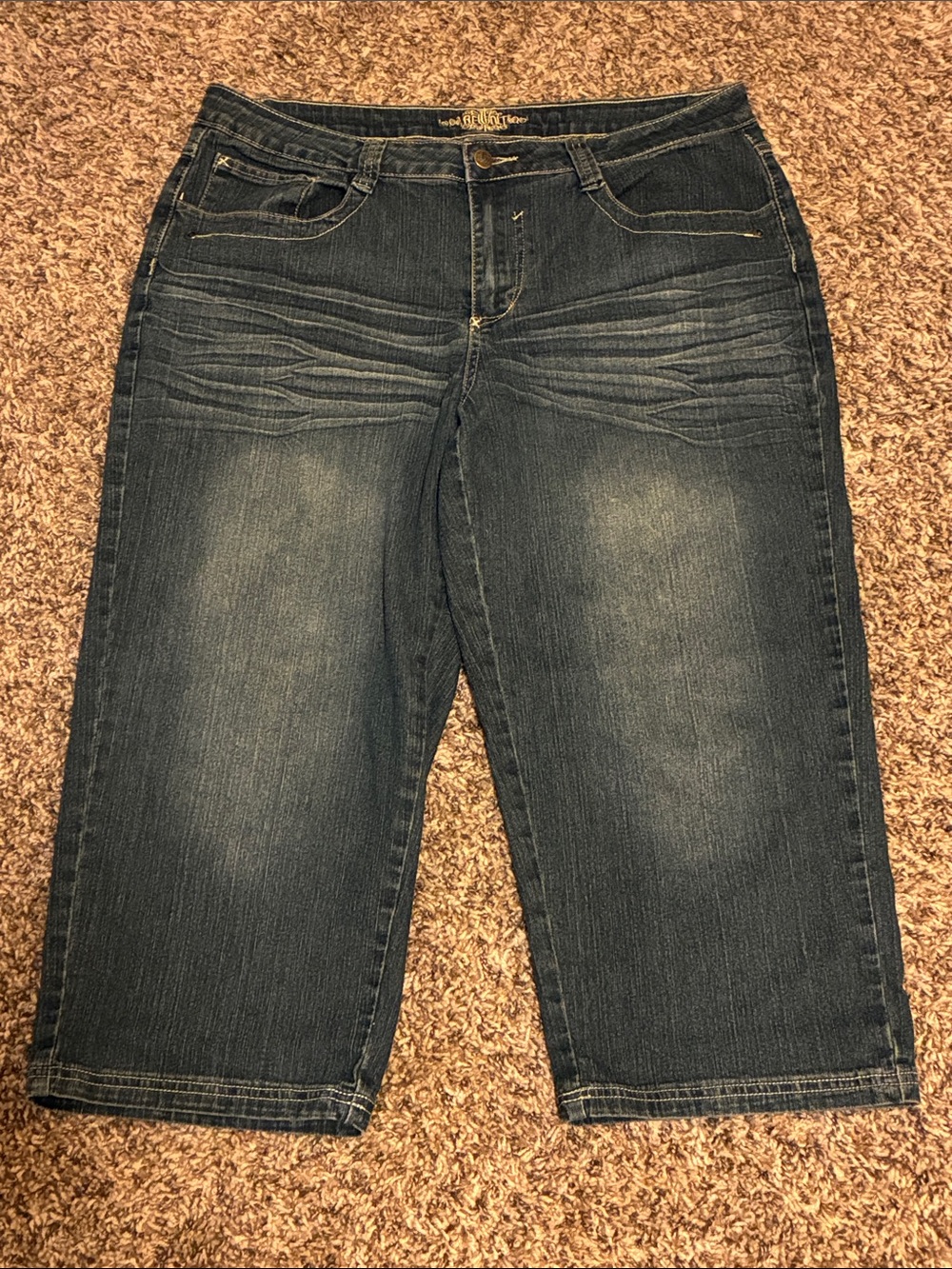Revolt Women’s Dark Distressed Capri Jean’s- Size 14